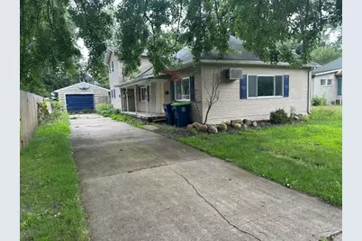 129 W Walnut Street, Saint Charles, MI 48655 - Photo 1