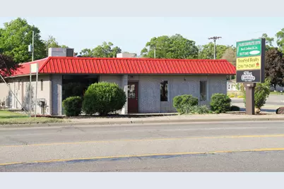 1921 E Apple Avenue, Muskegon, MI 49442 - Photo 1