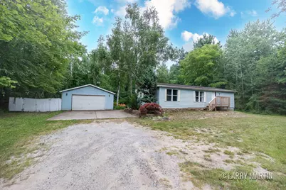 17424 Hickory Street, Spring Lake, MI 49456 - Photo 1