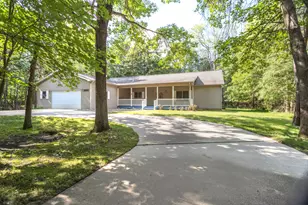 10086 Hawthorne Ln, Canadian Lakes, MI 49346 - Photo 1