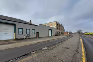 529 E Washington Ave, Jackson, MI 49203 - Photo 1