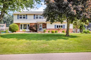 1204 Winston Dr, Jackson, MI 49203 - Photo 1