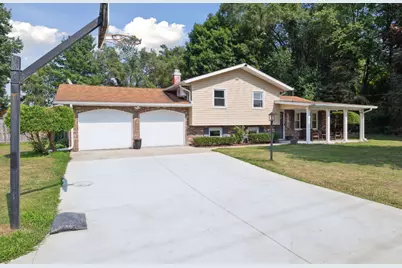 10999 M 140, Niles, MI 49120 - Photo 1