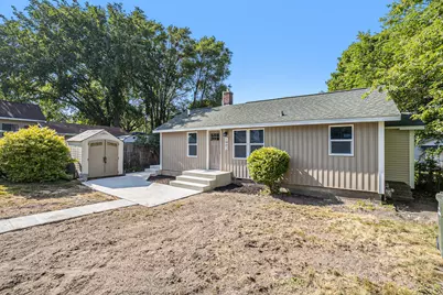 1002 W Forest Avenue, Muskegon, MI 49441 - Photo 1