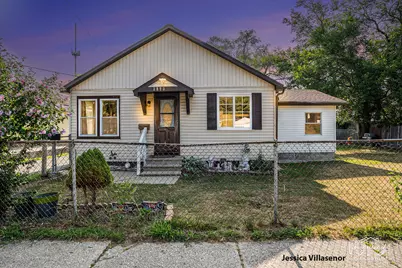 2813 Longstreet Avenue SW, Wyoming, MI 49509 - Photo 1