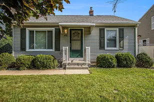 425 Cornell Dr, Battle Creek, MI 49017 - Photo 1