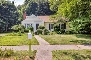 317 Sulgrave Ave, Jackson, MI 49203 - Photo 1