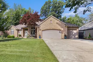 7839 Oak Tree Ln, Hudsonville, MI 49426 - Photo 1
