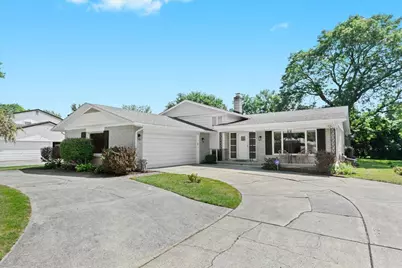 18661 Middlesex Avenue, Lathrup Village, MI 48076 - Photo 1