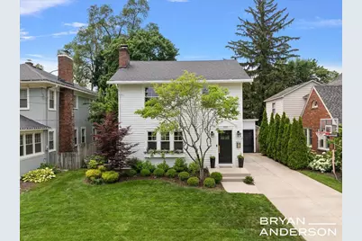 939 Lakeside Drive SE, East Grand Rapids, MI 49506 - Photo 1