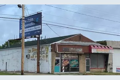 2056 S Dort Highway, Flint, MI 48503 - Photo 1