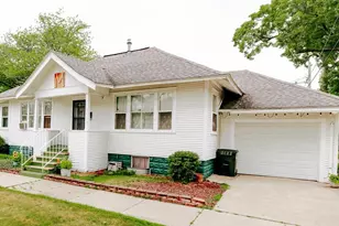 154 W Larch Ave, Muskegon, MI 49441 - Photo 1