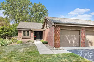 1323 Suncrest Dr NE, Grand Rapids, MI 49525 - Photo 1