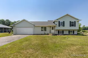 3381 Stager Dr, Middleville, MI 49333 - Photo 1
