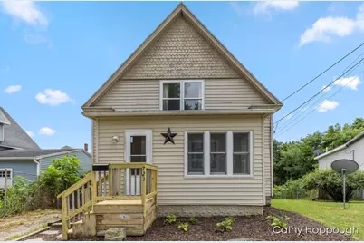 721 W Washington Street, Ionia, MI 48846 - Photo 1