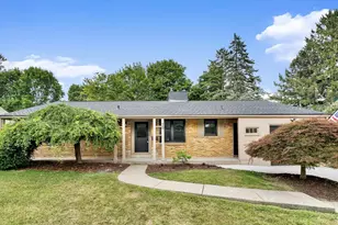 20 Baltimore Dr NE, Grand Rapids, MI 49503 - Photo 1