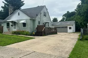 46 Brizse Ave, Battle Creek, MI 49037 - Photo 1