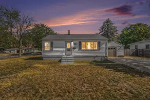 1203 Waverly Ave, Grand Haven, MI 49417 - Photo 1