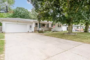 1395 Wilshire Terrace, Saint Joseph, MI 49085 - Photo 1