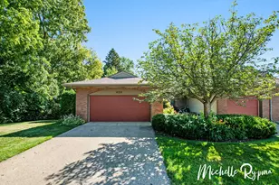 633 Spring Ln Dr, Holland, MI 49423 - Photo 1