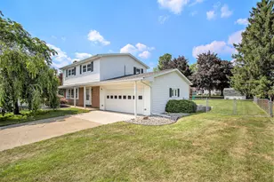 284 Hillcrest Dr, Coldwater, MI 49036 - Photo 1