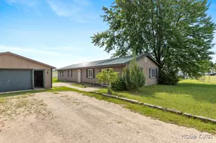 3230 Johnson Ave, Newaygo, MI 49337 - Photo 1