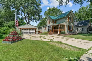 709 Garfield St, Saint Johns, MI 48879 - Photo 1