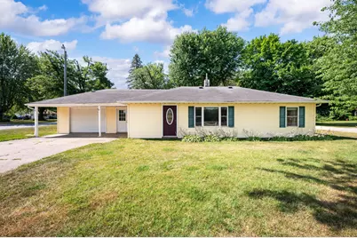 2194 E Napier Avenue, Benton Harbor, MI 49022 - Photo 1