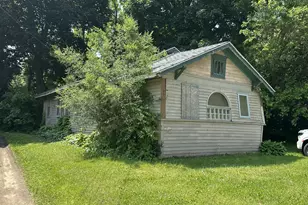 133 Harris St, Battle Creek, MI 49037 - Photo 1