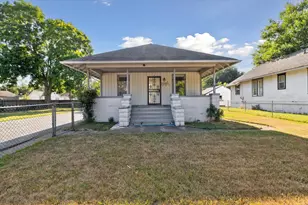 863 Colfax Ave, Benton Harbor, MI 49022 - Photo 1