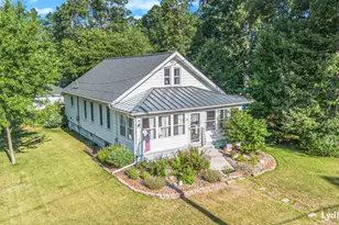 49 N 6th Ave, Fruitport, MI 49415 - Photo 1