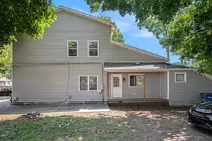 826 828 4th Street NW, Grand Rapids, MI 49504 - Photo 1