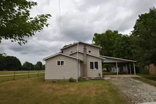 603 Prospect St, Hartford, MI 49057 - Photo 1