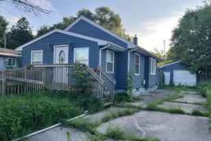 312 Hume Blvd, Lansing, MI 48917 - Photo 1