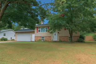 412 Charles St, Paw Paw, MI 49079 - Photo 1
