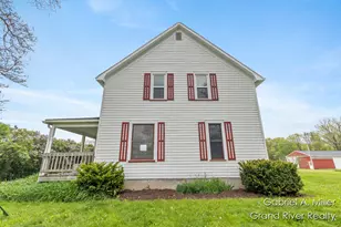 49 E 112th St, Grant, MI 49327 - Photo 1