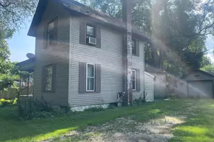 188 S East St, Freeport, MI 49325 - Photo 1