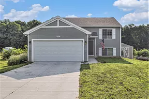 17472 Pebble Ln, Battle Creek, MI 49014 - Photo 1