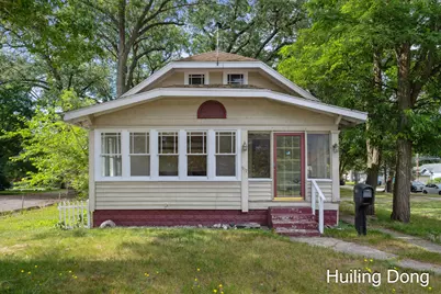 917 E Apple Avenue, Muskegon, MI 49442 - Photo 1