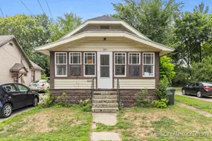 725 Allen Ave, Muskegon, MI 49442 - Photo 1