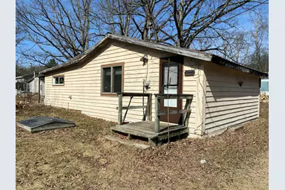4077 2nd Avenue, Newaygo, MI 49337 - Photo 1