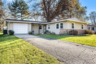 66 Wealthy Avenue, Battle Creek, MI 49015 - Photo 1