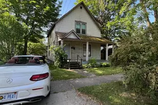 110 Clinton St, South Haven, MI 49090 - Photo 1