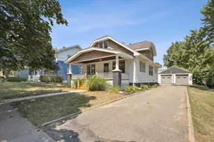 907 Roger St NW, Grand Rapids, MI 49544 - Photo 1