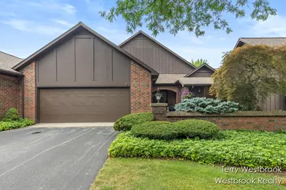 6051 N Gatehouse Drive SE, Grand Rapids, MI 49546 - Photo 1
