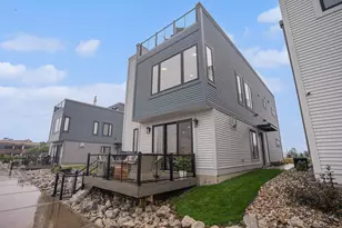 266 Viridian Shrs Dr, Muskegon, MI 49440 - Photo 1