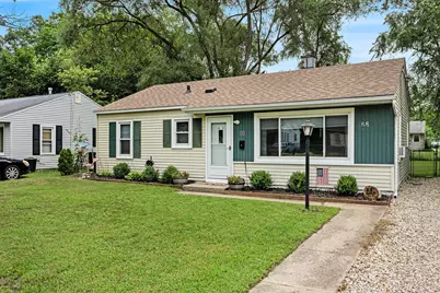 88 N Cedar Avenue, Battle Creek, MI 49037 - Photo 1