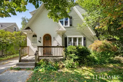315 Lawndale Avenue NE, Grand Rapids, MI 49503 - Photo 1