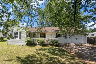 103 Broadway Ave, White Pigeon, MI 49099 - Photo 1