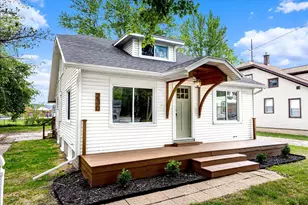 230 S Union St, Sparta, MI 49345 - Photo 1